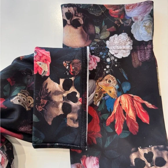 Blackmilk Garden of the Ancient Dead Cuffed Pants (Toasties) - Picture 6 of 7